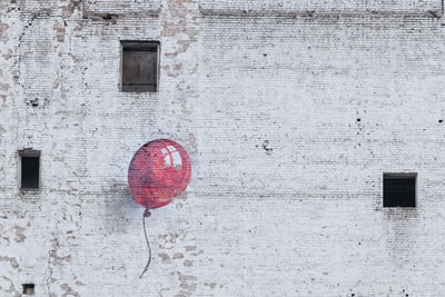 红气球墙涂鸦